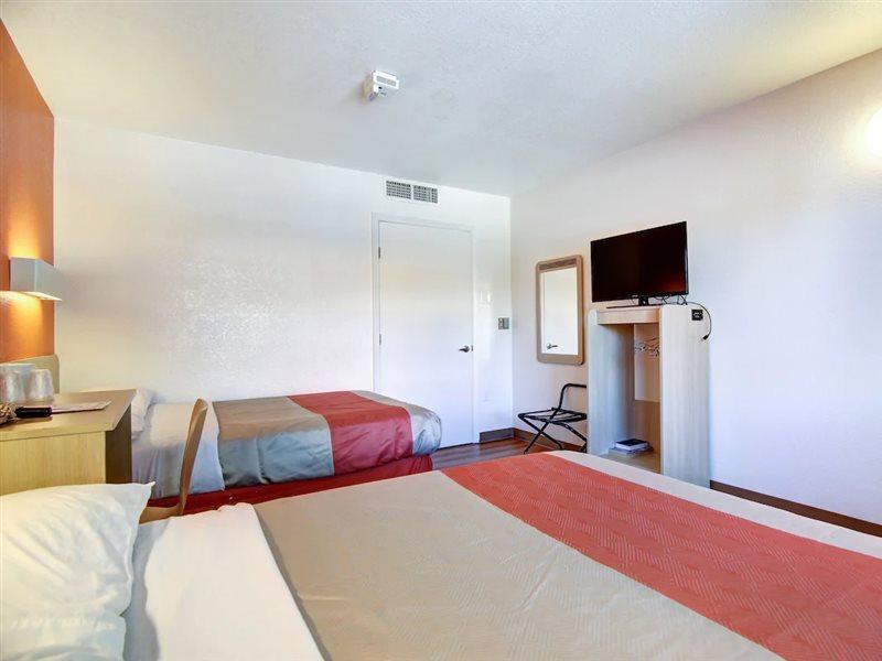 Quality Inn Santa Fe New Mexico Exteriör bild